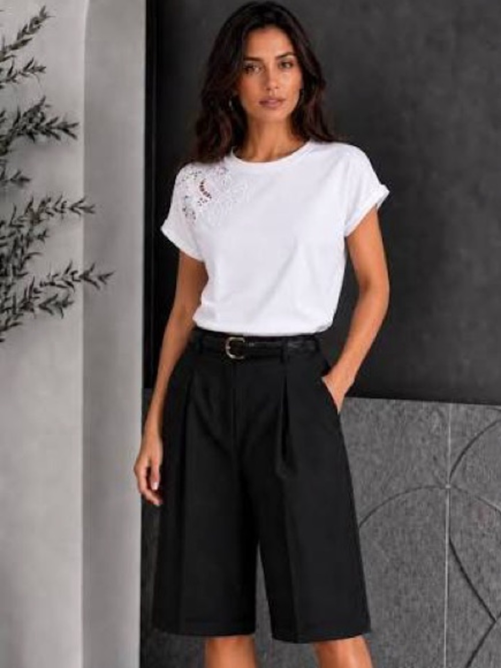 Zara Women’s Black Bermuda Shorts